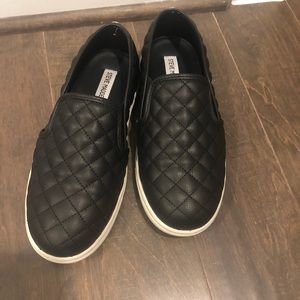 Steve Madden black shoes